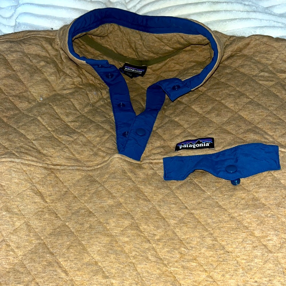 Patagonia quilted snap T pullover